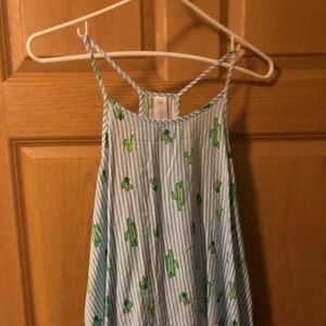 Stripped cat is tank top with dropped sides